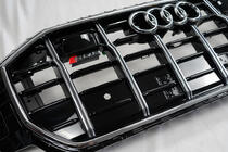 Audi Q8 2018- Atrapa Przednia SQ-Style (2018-2023, czarna z chromem) zdjęcia 5