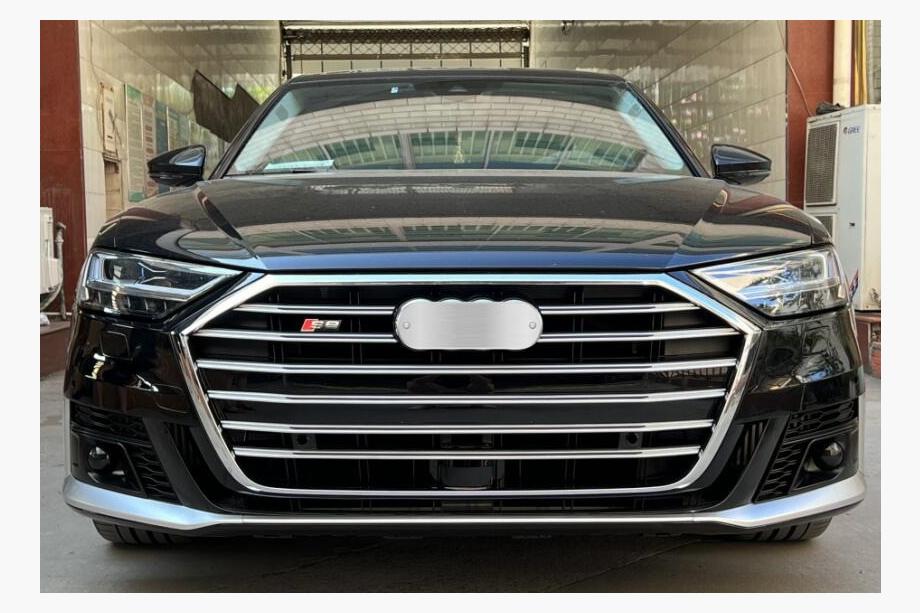 Audi A8 2018- Zderzak przedni Przedlift (S7) Image