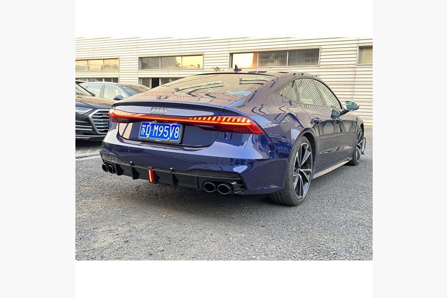 Audi A7 2018- Tylny Dyfuzor z Końcówkami Wydechu S-Style Image