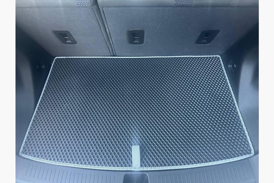 Chevrolet Bolt 2016-2023 Mata bagażnika EVA (EUV, czarna) Image