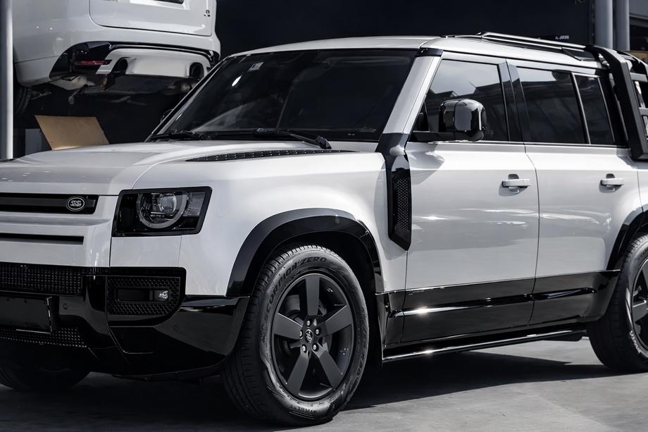 Land Rover Defender 2019- Zestaw Listew Drzwiowych Zdjęcia 3