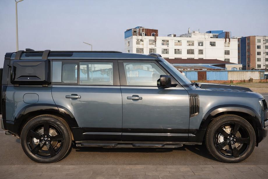 Land Rover Defender 2019- Zestaw Listew Drzwiowych Zdjęcia 5