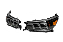 Toyota Hilux 2015- Reflektory przednie Lexus Design V2 2015-2019 (zestaw 2 szt.) zdjęcia 3