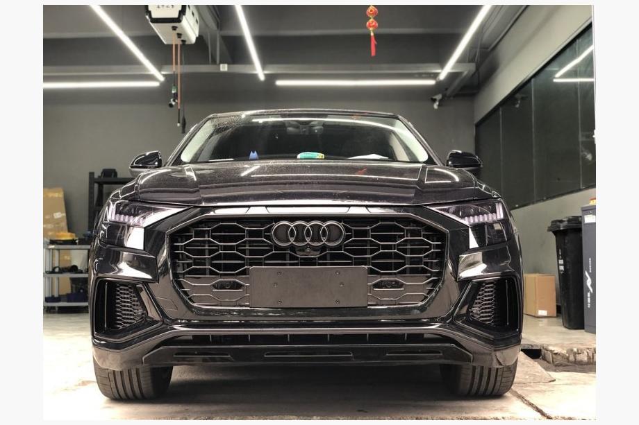 Audi Q8 2018- Atrapa Przednia RSQ-Style (2018-2023, Czarny) Image
