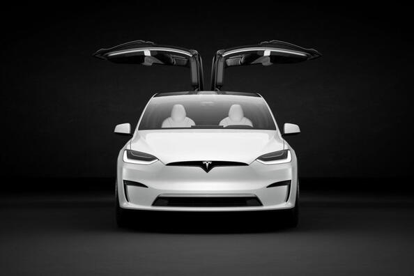Recenzja Tesli Model X: zmiana stylizacji pierwszej generacji
