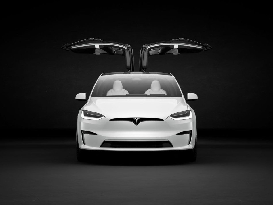 Recenzja Tesli Model X: zmiana stylizacji pierwszej generacji