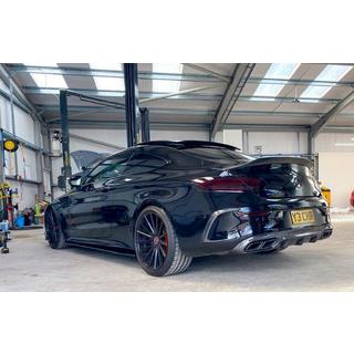 Tylny dyfuzor z końcówkami Black (do Coupe design AMG63) zdjęcia 1