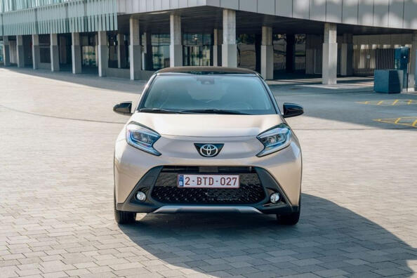 Toyota Aygo X: recenzja kompaktowego samochodu miejskiego