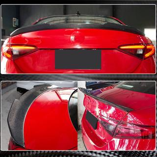Spojler V4 (Carbon) Alfa Romeo Giulia 2016-2022 zdjęcia 4