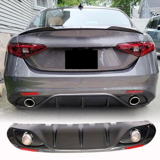 Dyfuzor tylnego zderzaka z końcówkami V2 (do Base, Carbon) Alfa Romeo Giulia 2016-2022 zdjęcia 1