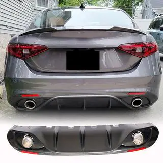 Dyfuzor tylnego zderzaka z końcówkami V2 (do Base, Carbon) Alfa Romeo Giulia 2016-2022 zdjęcia 1
