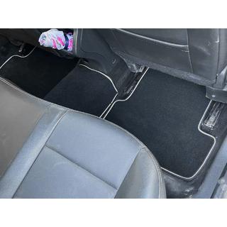 Dywaniki welurowe Premium SW (czarne) Renault Megane III 2009-2016 zdjęcia 3