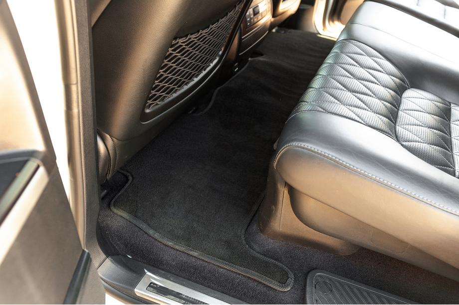 Toyota Land Cruiser 200 2007-2021 Dywaniki welurowe Premium V-2 (2012-2021, Czarny) Zdjęcia 13