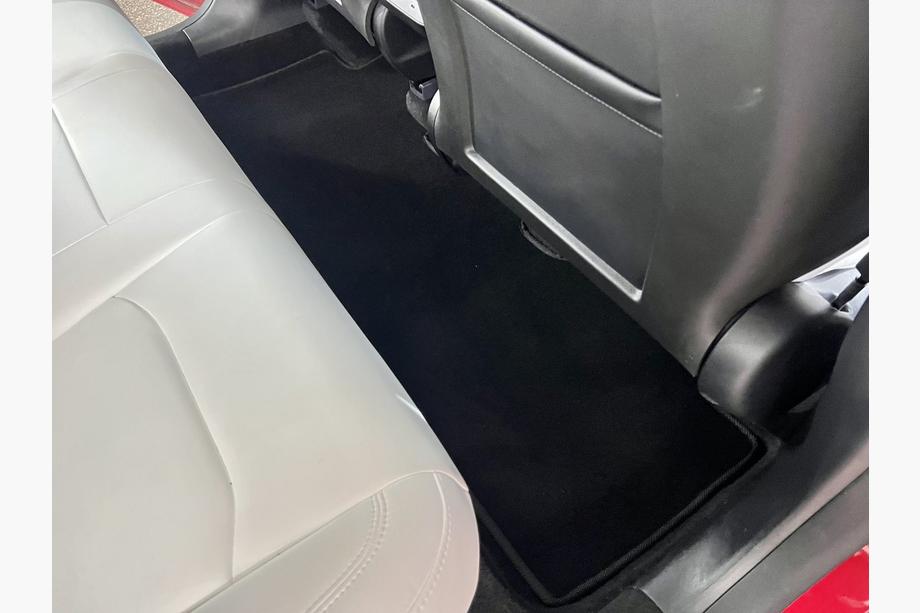 Tesla Model Y 2020- Dywaniki materiałowe Premium (2020-2024, Czarny) Zdjęcia 3