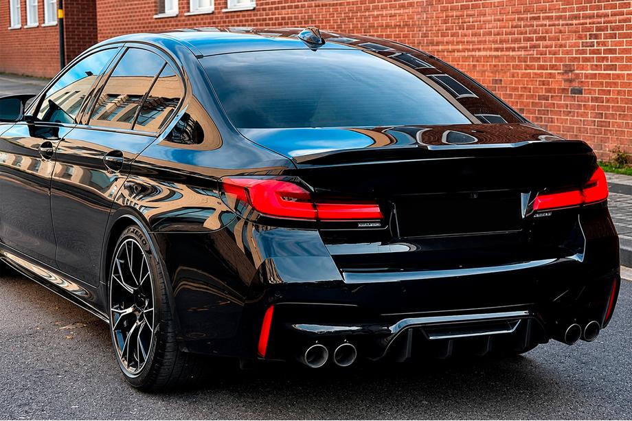 BMW Seria 5 G30/G31 2017–2023 Dyfuzor tylnego zderzaka V1 (do M5 F90, karbon) Image
