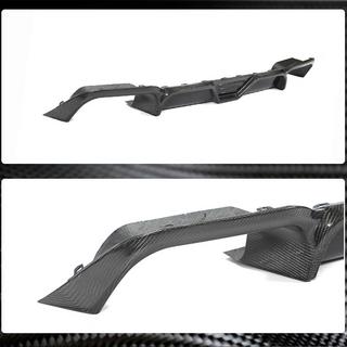 Dyfuzor tylnego zderzaka V2 (do F97 2018-2021, Carbon) zdjęcia 2