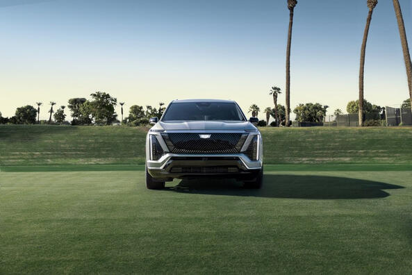 Recenzja elektrycznego crossovera Cadillac Vistiq w pełnym rozmiarze Zdjęcie 2