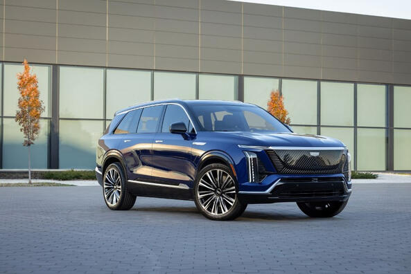 Recenzja elektrycznego crossovera Cadillac Vistiq w pełnym rozmiarze Zdjęcie 3