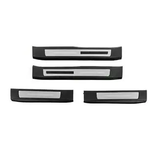 Listwy progowe podświetlane (4 szt.) Toyota Land Cruiser 300 2021- zdjęcia 2