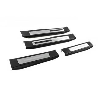 Listwy progowe podświetlane (4 szt.) Toyota Land Cruiser 300 2021- zdjęcia 3