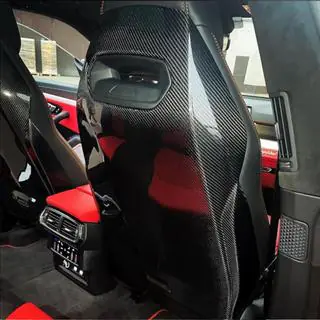 Pokrowce na siedzenia (Carbon) Lamborghini Urus 2018- zdjęcia 3