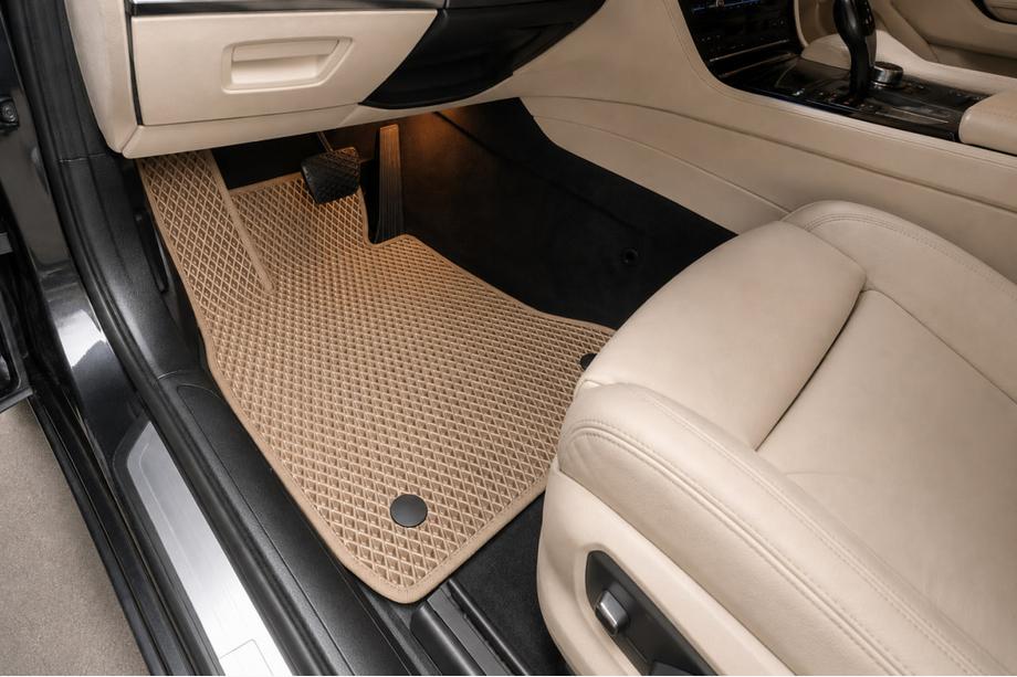 BMW 7 Series F01/F02 2008-2015 Dywaniki EVA (do F01, Beżowe) Image