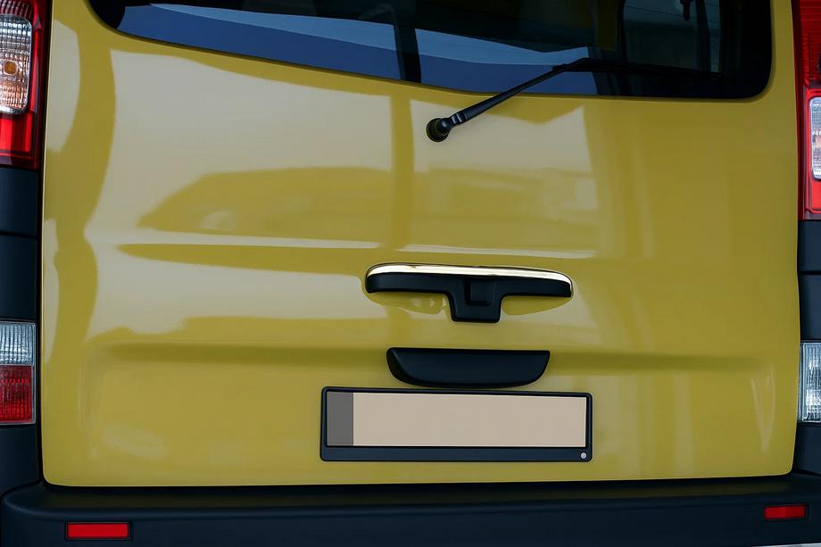 Renault Trafic 2001–2015 Listwa chromowana na tylną klamkę (górna, stal nierdzewna) Image