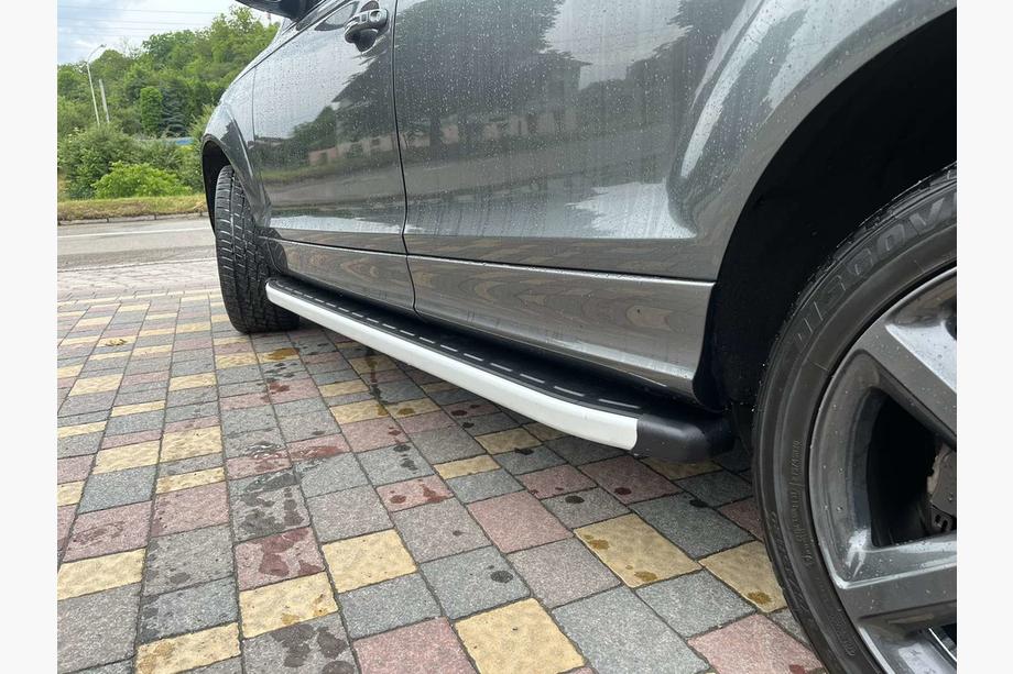 Audi Q7 2005-2015 Progi Boczné Fullmond (2 szt., Aluminium) Image