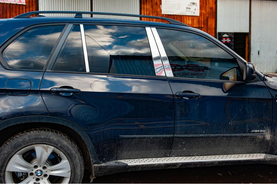BMW X5 E70 2007-2013 Listwy Słupków Drzwi ze Stali Nierdzewnej Image