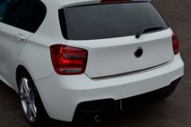 BMW 1 Series F20/F21 2011-2019 Listwa bagażnika stal nierdzewna zdjęcia 1