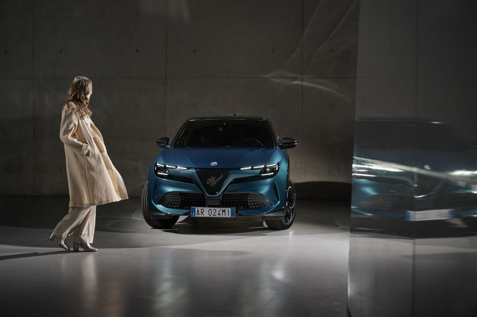 Alfa Romeo Junior Hybrid: recenzja crossovera