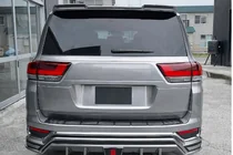 Toyota Land Cruiser 300 2021- Zestaw body kit WALD (dla Premium) zdjęcia 2