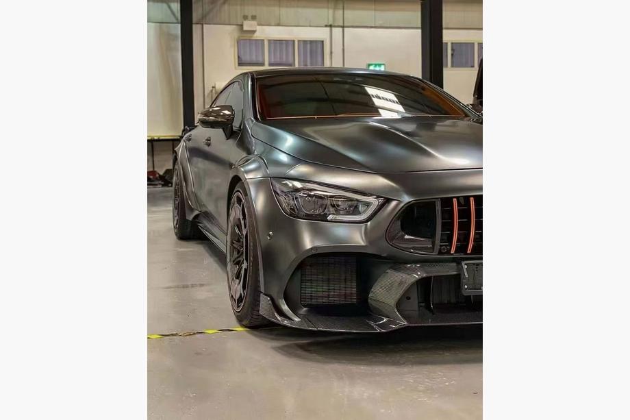 Mercedes AMG GT 4 X290 2018- Zestaw body kit Rocket 900 Carbon (2018-2022) Image