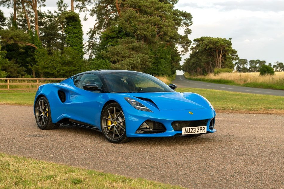 Recenzja samochodu sportowego Lotus Emira