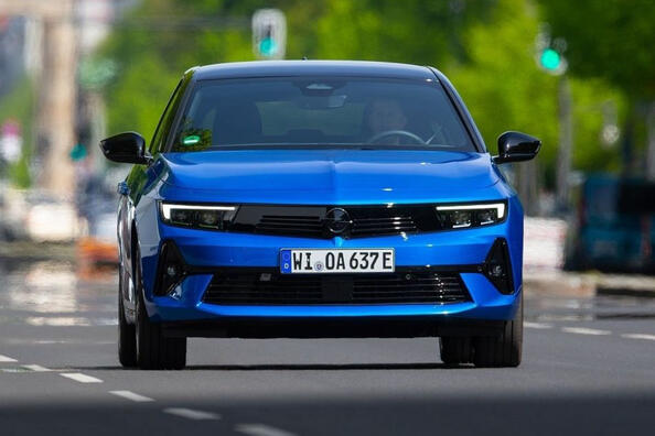 Opel Astra L Electric 2023: recenzja samochodu elektrycznego
