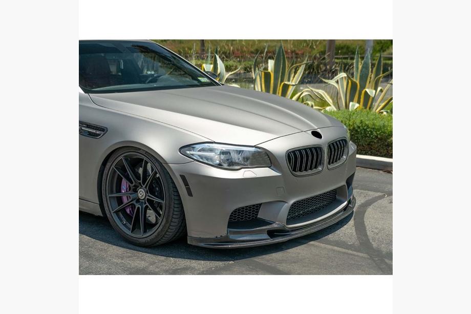 BMW 5 Series F10/F11 2010–2016 Przedni splitter DPT V2 (Do M5, Czarny Połysk) Image