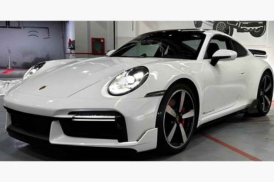 Porsche 911 (992) 2018– Zestaw body kit do Turbo S Image