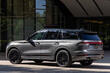 Zaktualizowany Lincoln Aviator: przegląd funkcji, poziomów wyposażenia i projektu zdjęcia 4