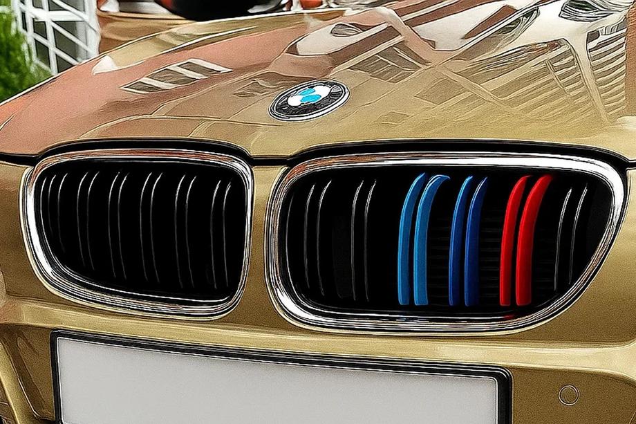 BMW 3 Series E92/E93 2006–2013 Nerki M-Look (do 2005-2009, M-Color z chromowaną ramką) Image