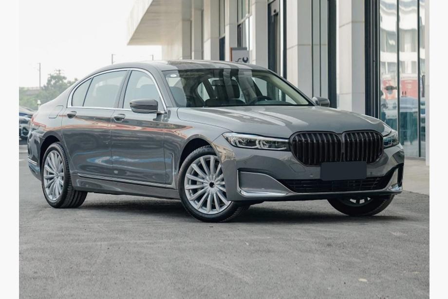 BMW 7 Series G11/G12 2015-2022 Nerki 1 Listwa (2019-2022, Czarny Połysk) Image