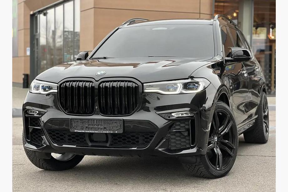 BMW X7 G07 2019- Nerki M-Look (2019-2022, Czarny Połysk) Zdjęcia 7