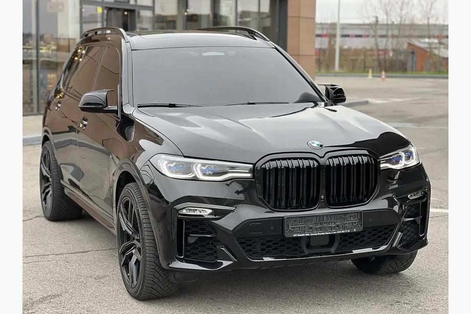 BMW X7 G07 2019- Nerki M-Look (2019-2022, Czarny Połysk) Zdjęcia 2