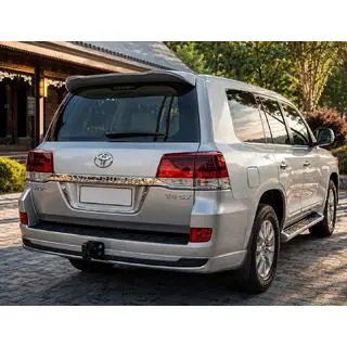 Nakładka tylna bez chromu 2016↗ (Executive 2019/2021, pod hak holowniczy) Toyota Land Cruiser 200 2007-2021 zdjęcia 2