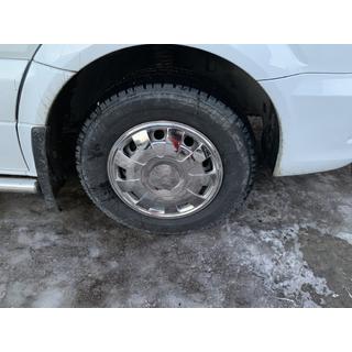Kołpaki ze stali nierdzewnej Płatki (1-częściowe, zestaw 4 szt.) Volkswagen Crafter 2006-2016 zdjęcia 3