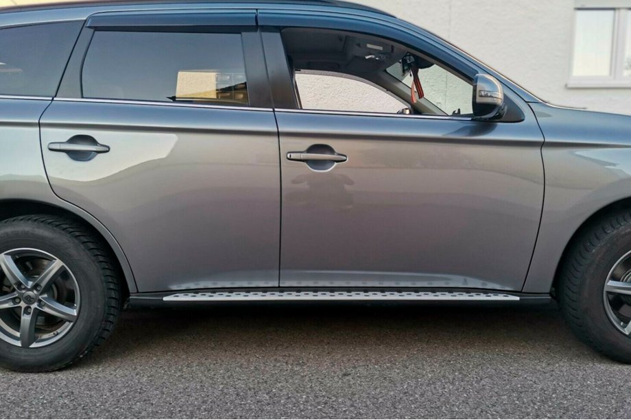 Mitsubishi Outlander 2012-2021 Progi Boczné OEM V1 (2 szt, Aluminium) Image