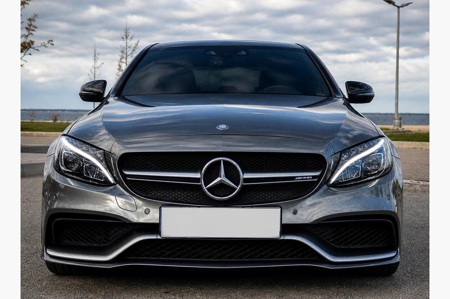 Mercedes C-class W205 2014-2021 Przedni zderzak kompletny (design AMG C63 2014-2018) Zdjęcia 1