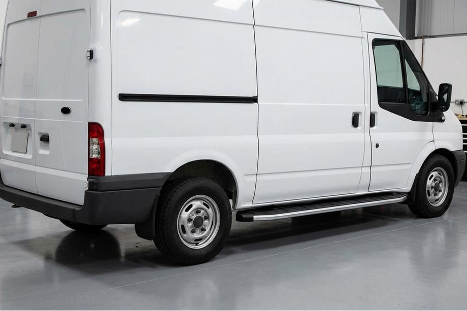 Ford Transit 2000–2014 Progi Boczné Fullmond (2 szt, aluminium) Image
