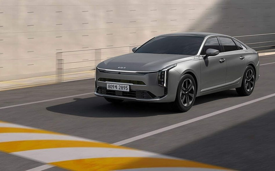 Recenzja Kia K8 2025: Zaktualizowany sedan z nutą luksusu