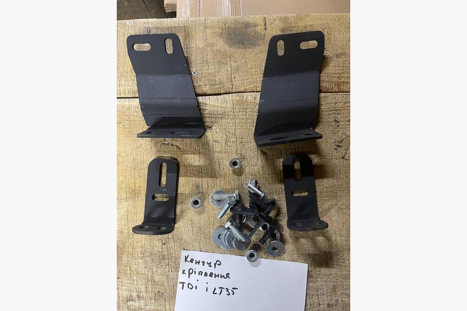Mercedes Sprinter W901/902/903/904/905 1995–2006 Mocowanie orurowania przedniego (TDI/LT35) Image