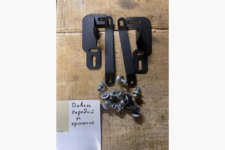 Fiat Doblo II 2010-2022 Uchwyt mocowania przedniego orurowania Image